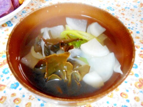 メカブ茶と大根のスープ